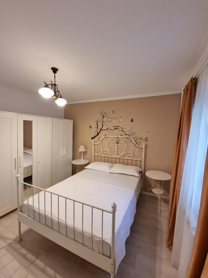Apartments In The Aviatiei Area On Bucharest Luaran gambar